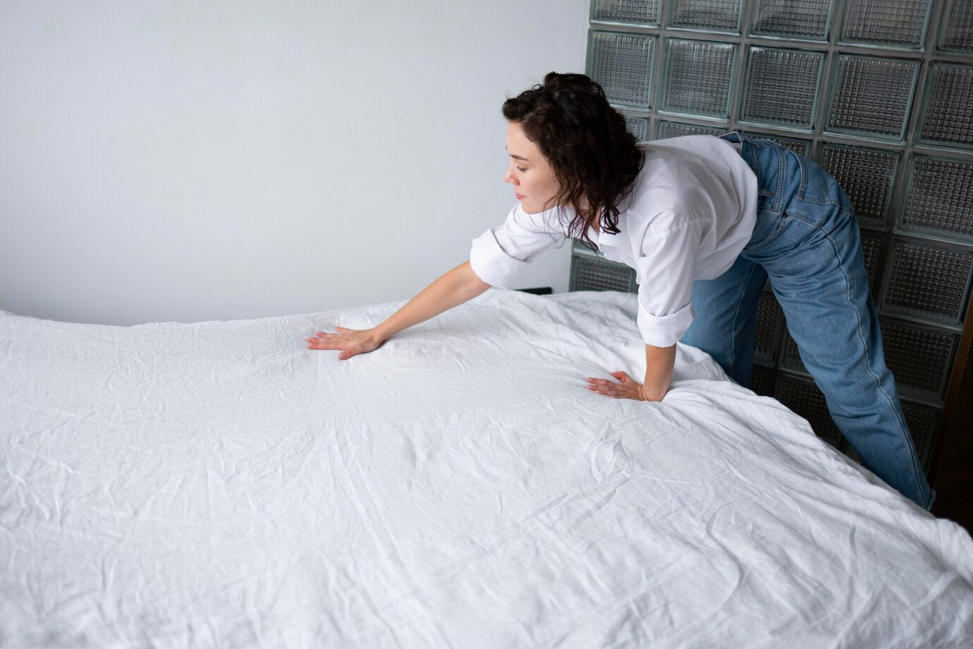 A few tips to remove stubborn stains from mattresses, you must know